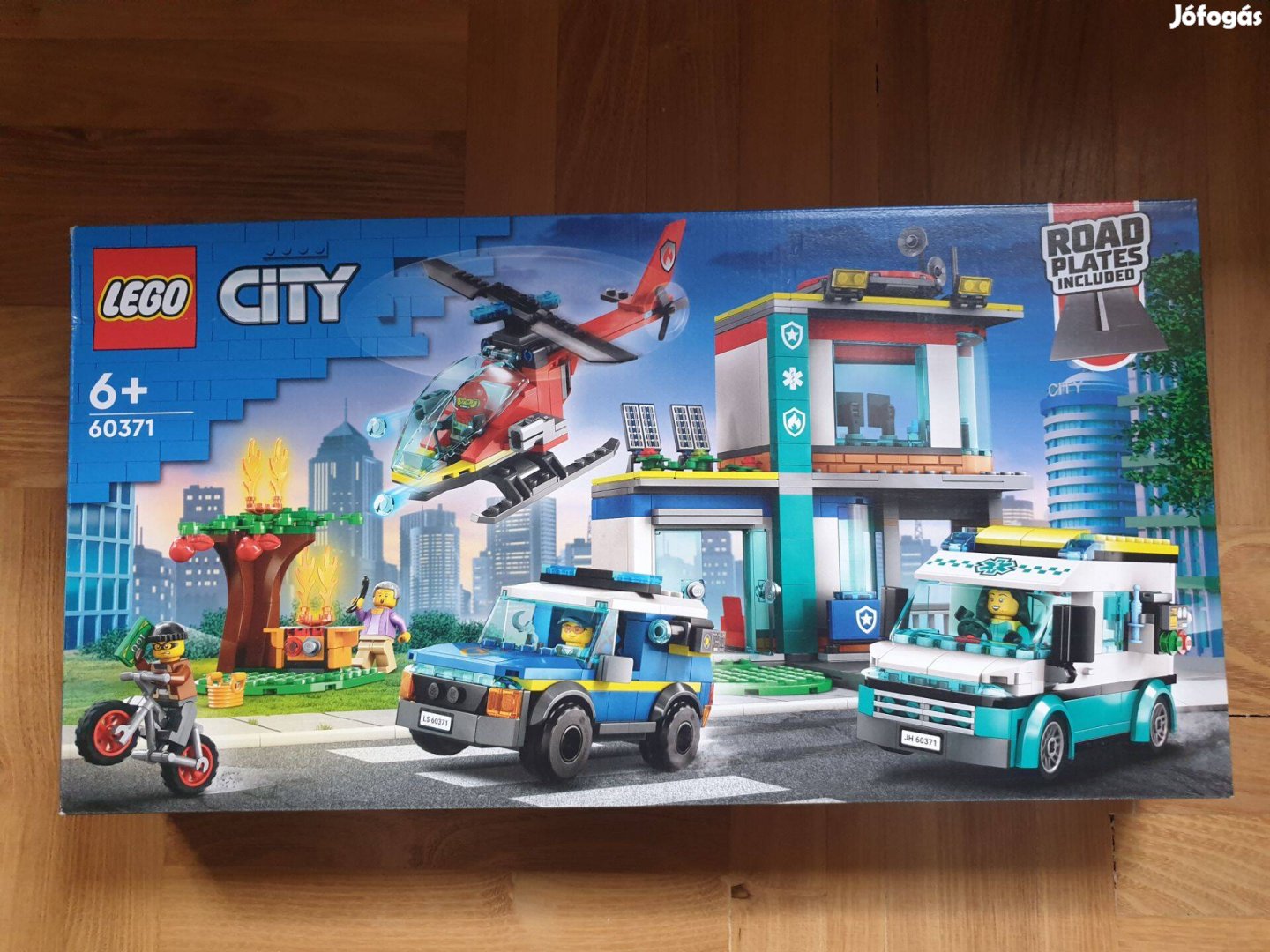 Új, bontatlan Lego City 60371 Mentő járművek központja