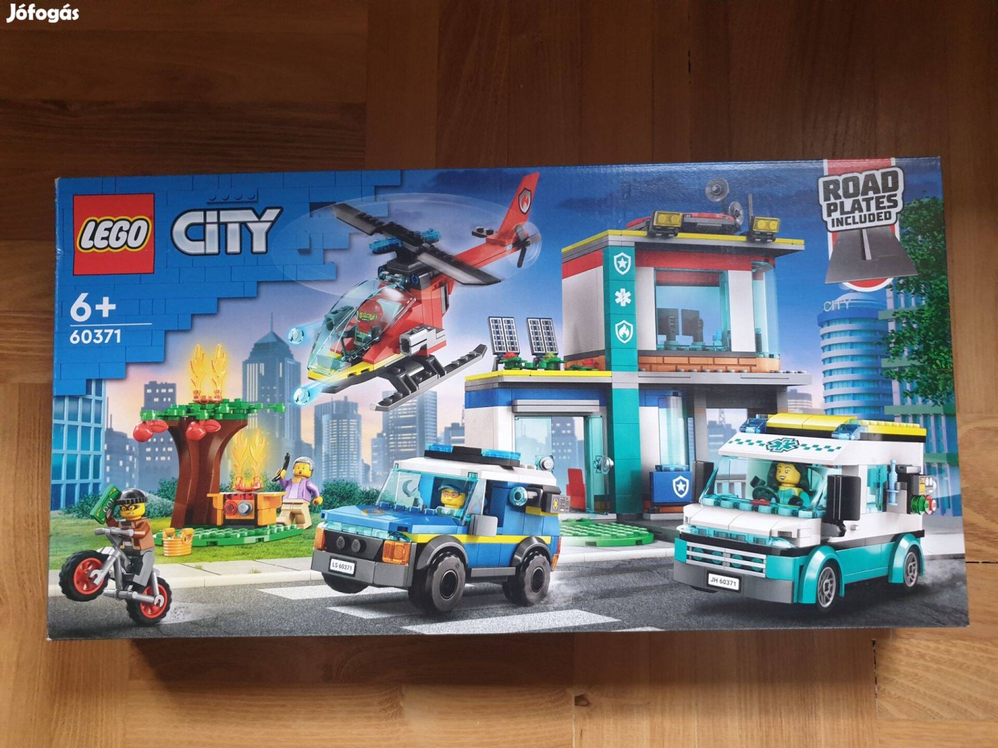 Új, bontatlan Lego City 60371 Mentő járművek központja