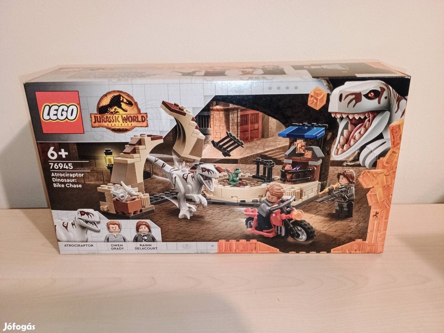 Új, bontatlan Lego Jurassic World 76945 Atrociraptor motoros üldözés 