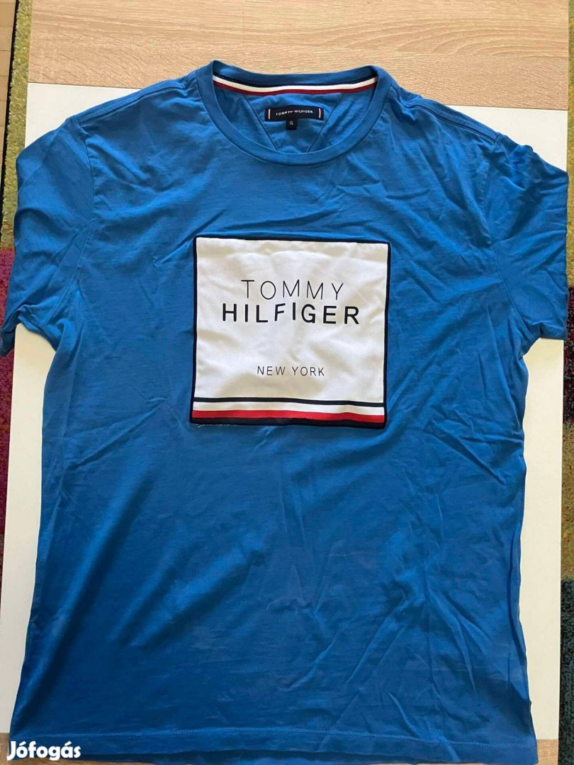 Új, eredeti férfi Hilfiger póló XL