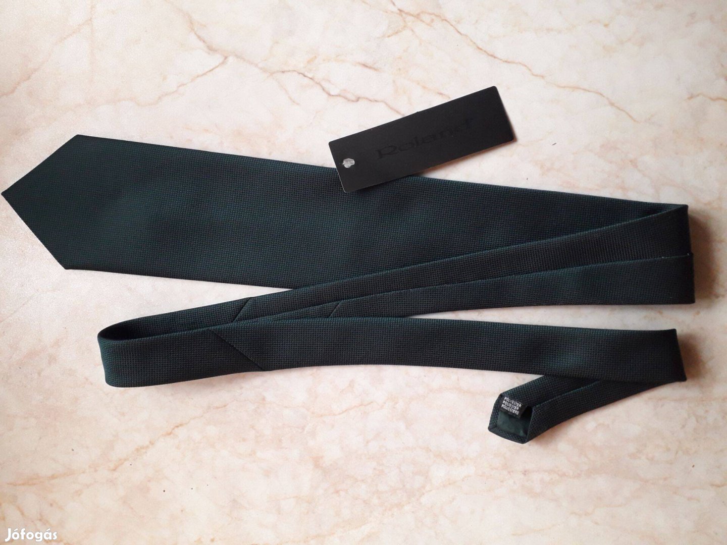 Új, hagyományos nyakkendő, Roland