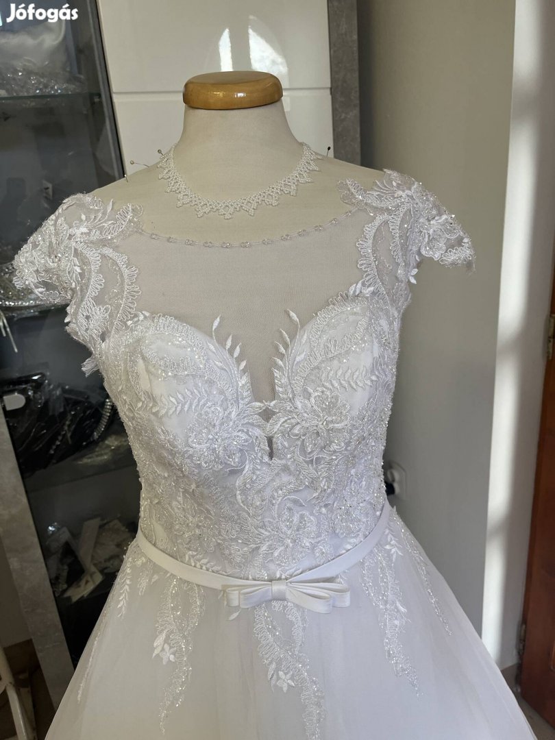 Új, hógehér menyasszonyi ruha, esküvői ruha eladó
