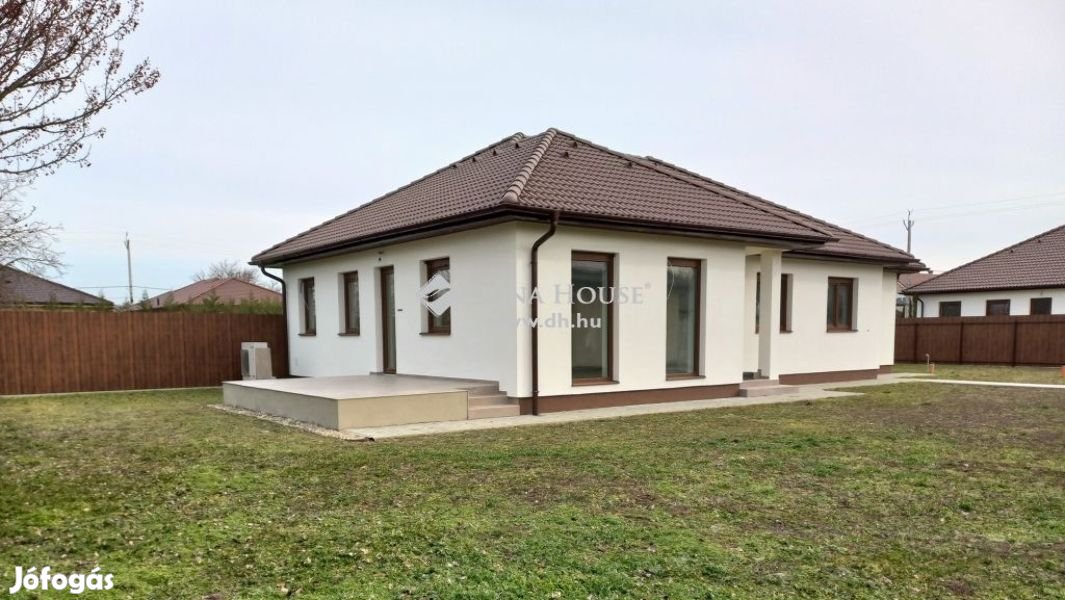 Új, igényes, modern, Energiatakarékos!
