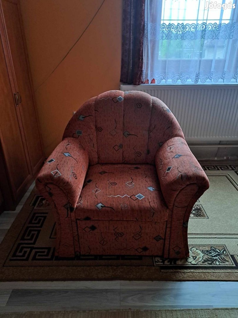 Új, kényelmes fotel