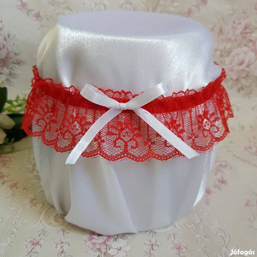 Új, piros csipkés, fehér masnis menyasszonyi harisnyakötő, combcsipke