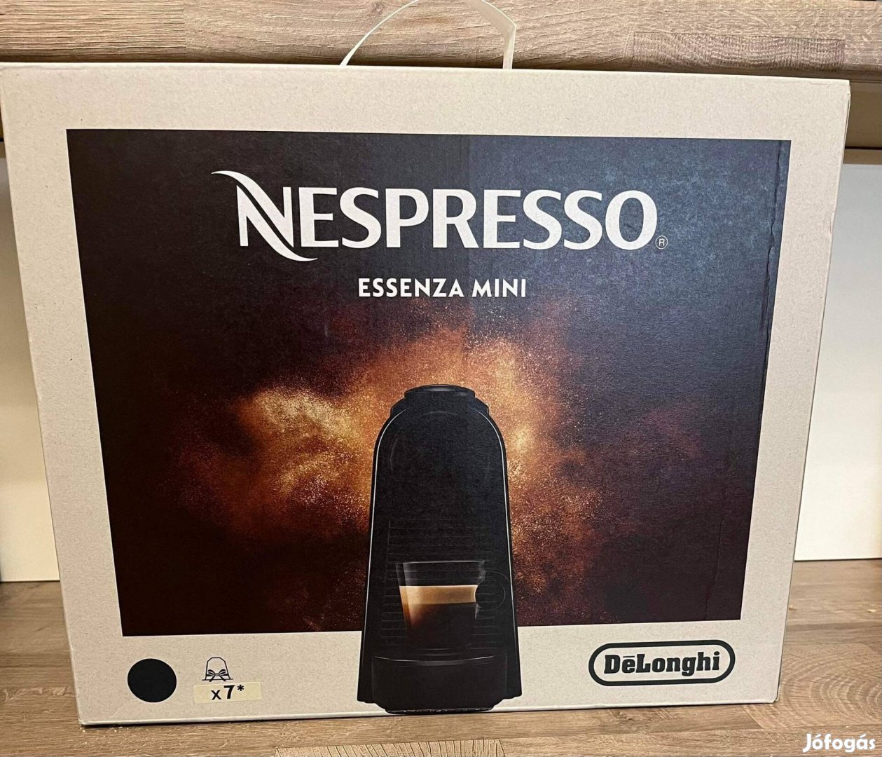 Új, sosem használt Nespresso Delonghi Essenza Mini kávéfőző (fekete)