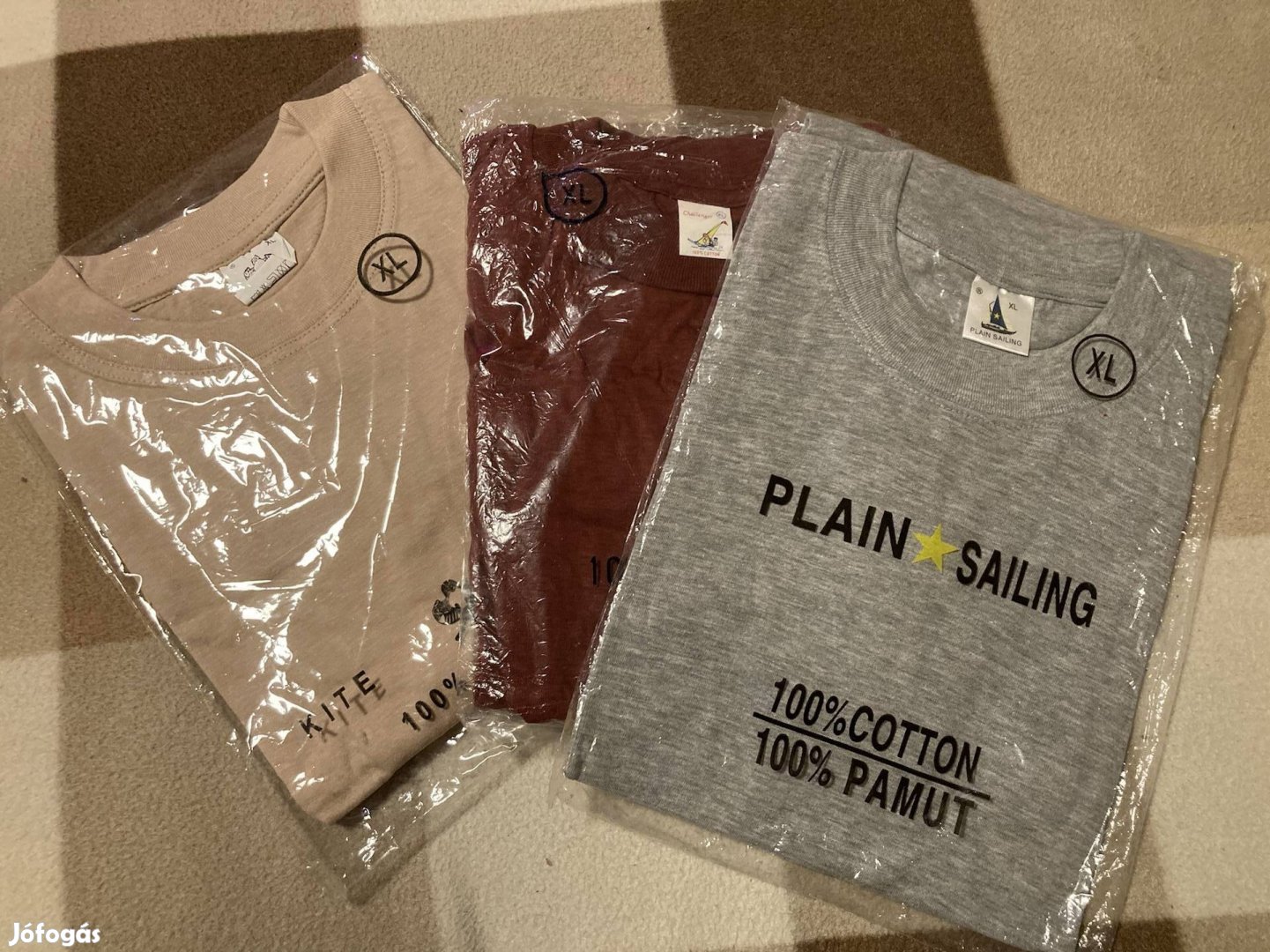 Új, színes pamut pólók