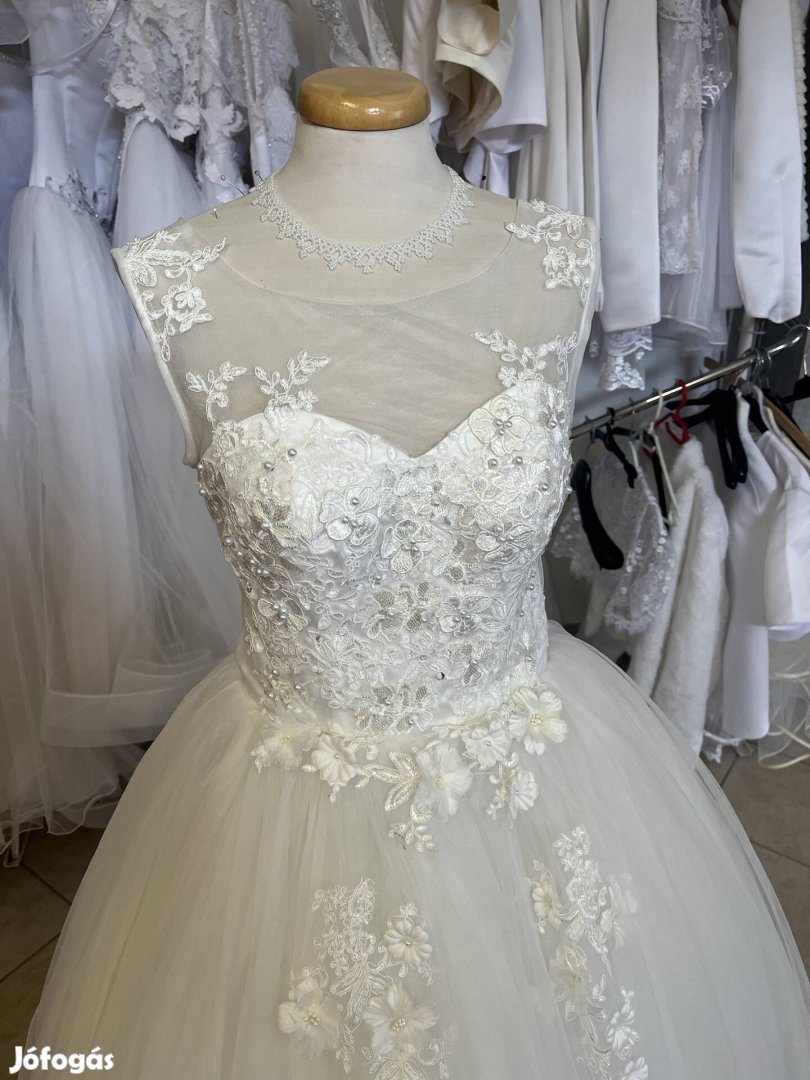 Új, törtfehér menyasszonyi ruha, esküvői ruha eladó