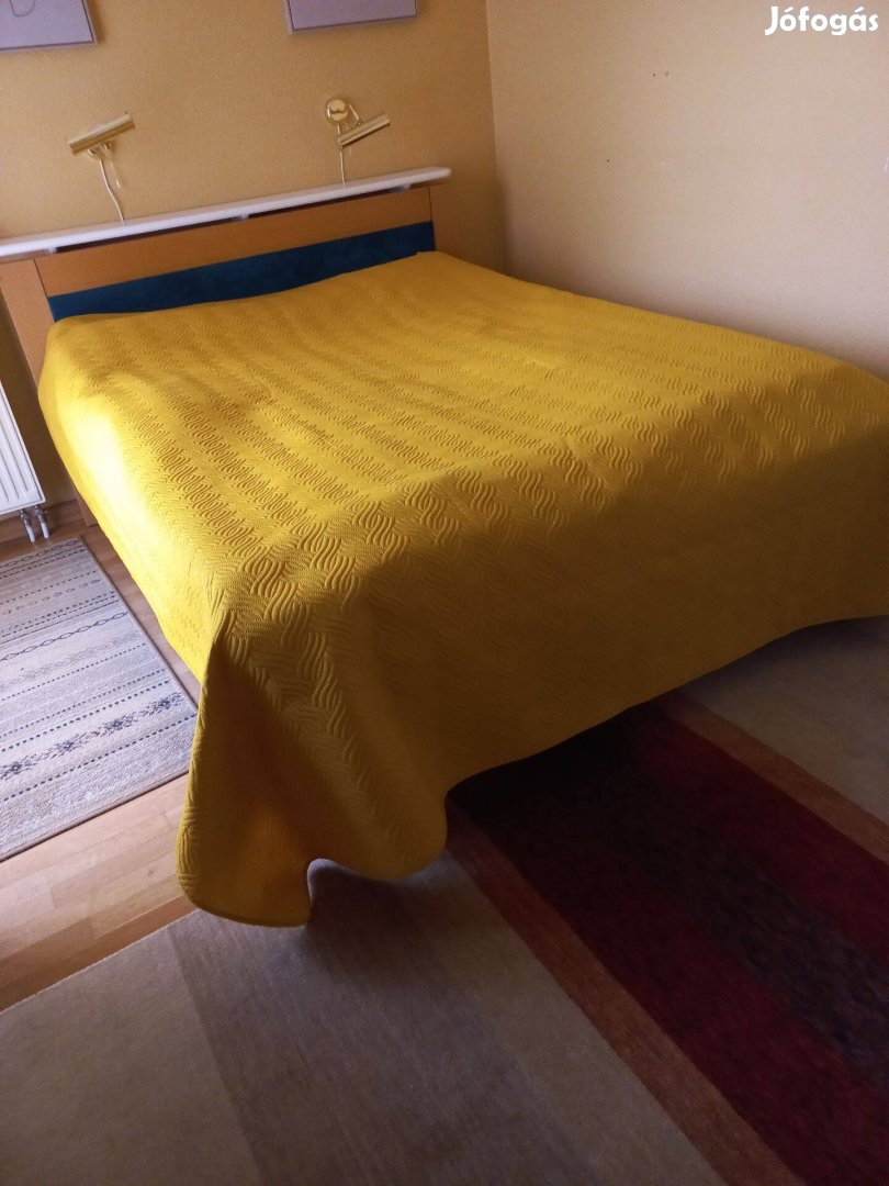 Új ágytakaró eladó