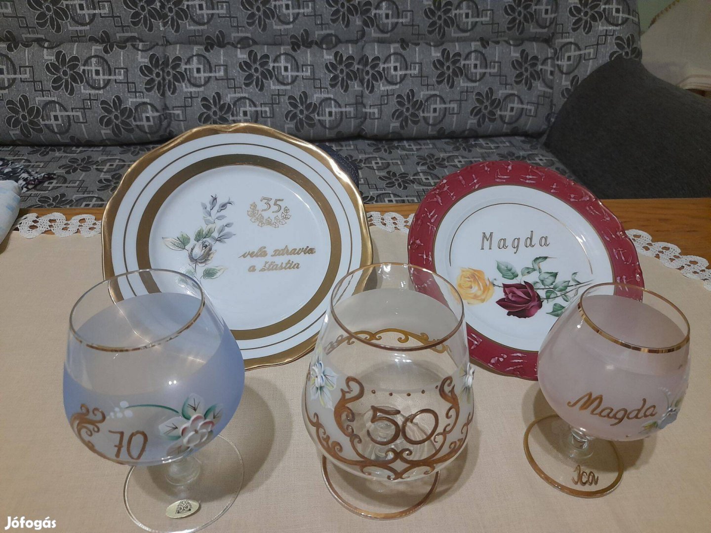 Új ajándék dísztányér ünnepi kehely köszöntő pohár