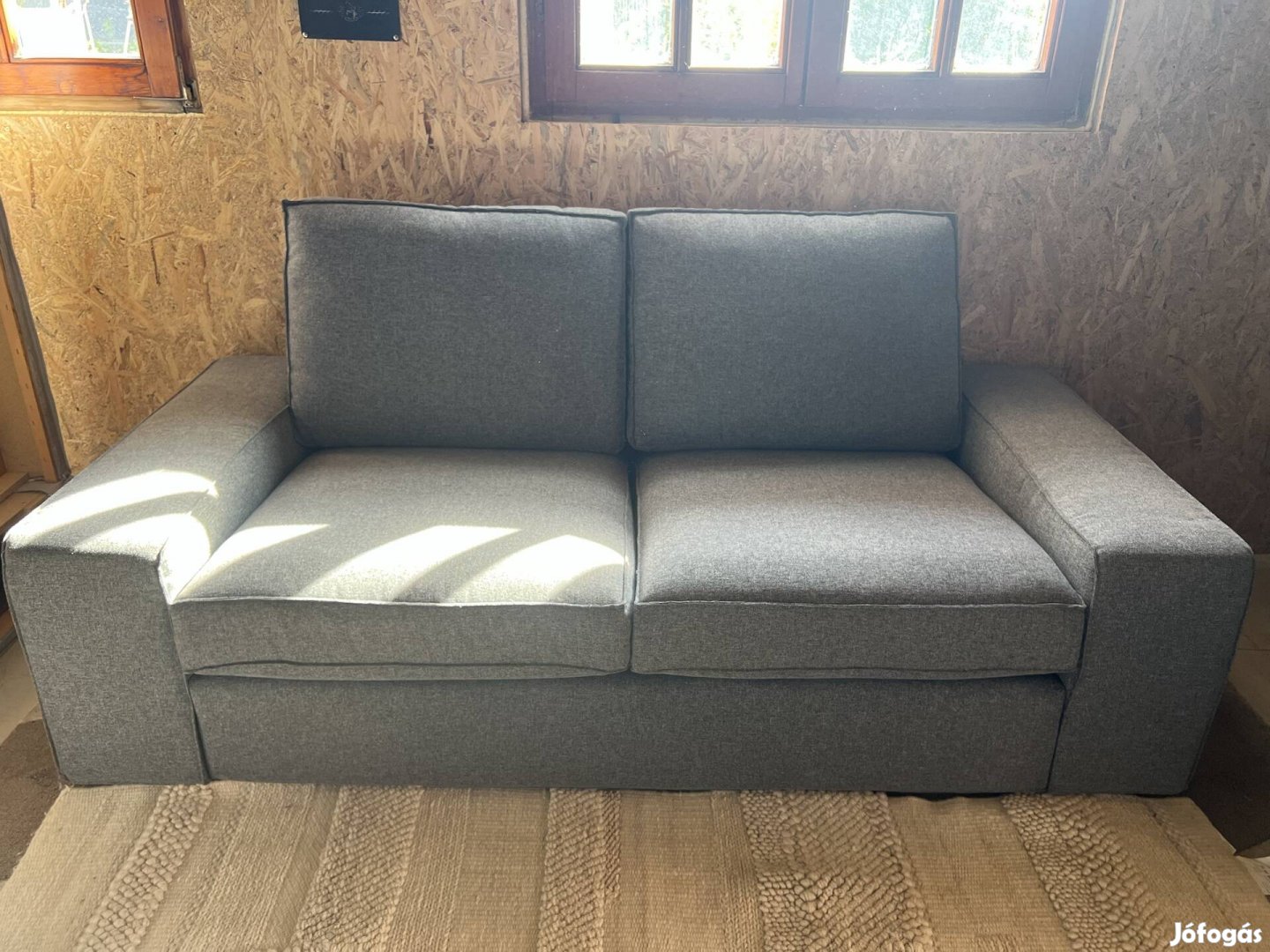 Új állapotú Ikea Kivik 2 személyes kanapé 