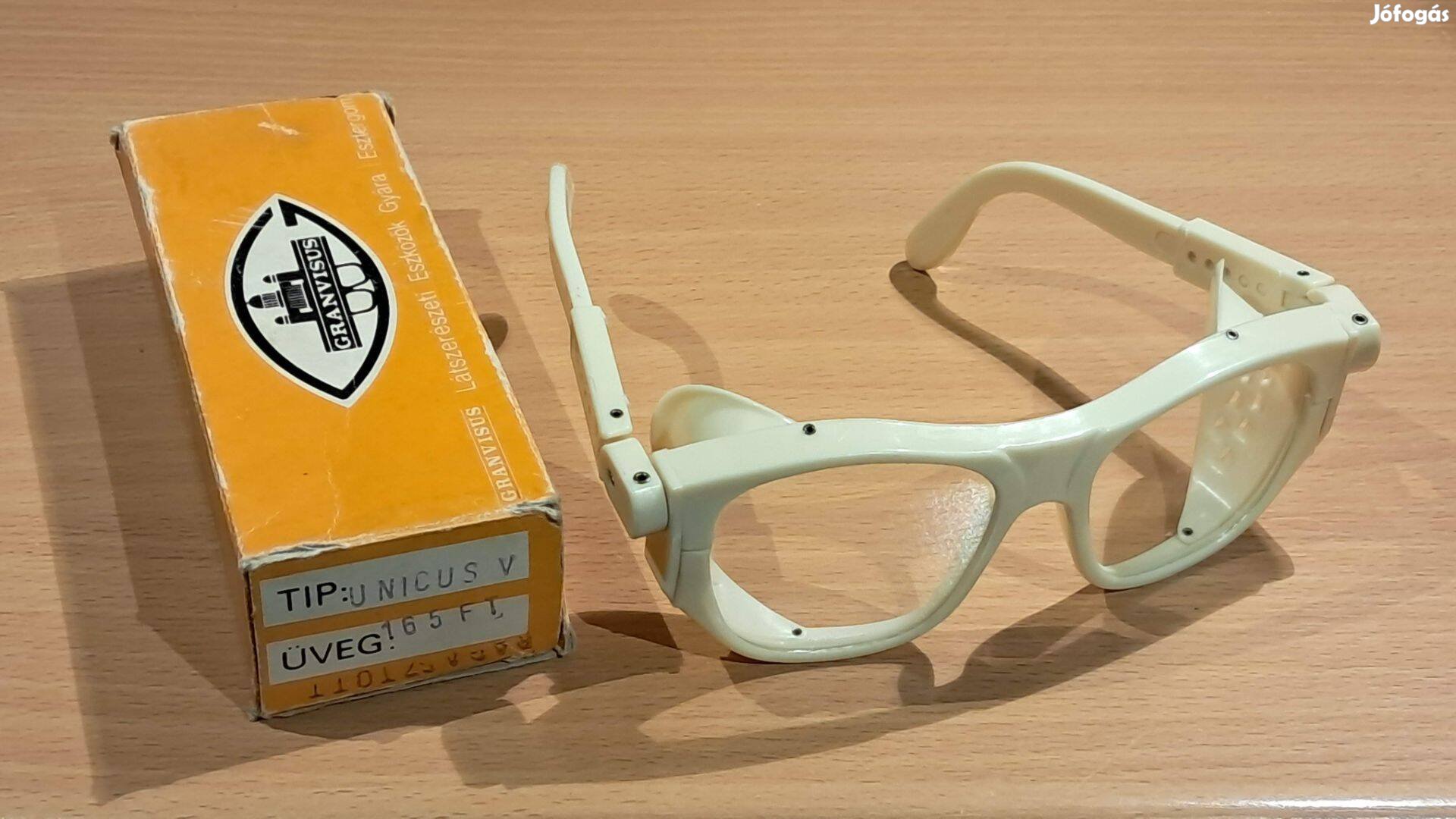 Új állapotú Retro Granvisus védőszemüveg eredeti dobozában