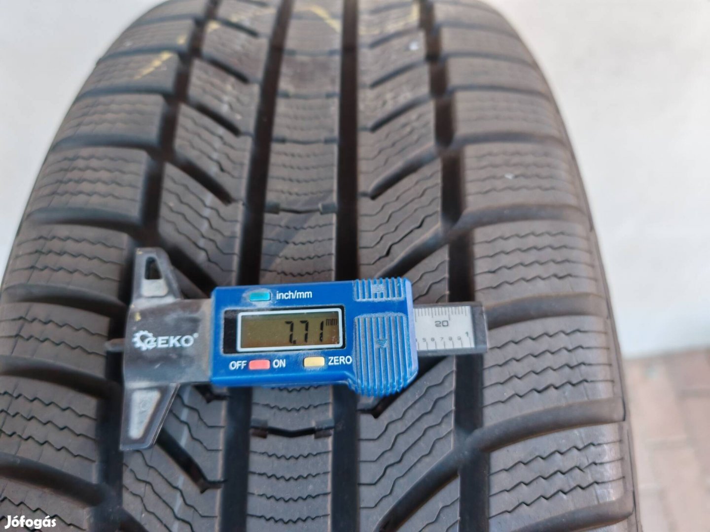 Új állapotú ! 235/45r20 Continental Wintercontact ts870 téli gumi 