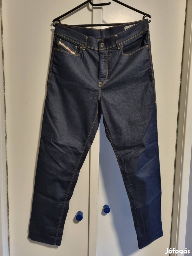 Új állapotú női Diesel skinny farmer nadrág W31/L32 