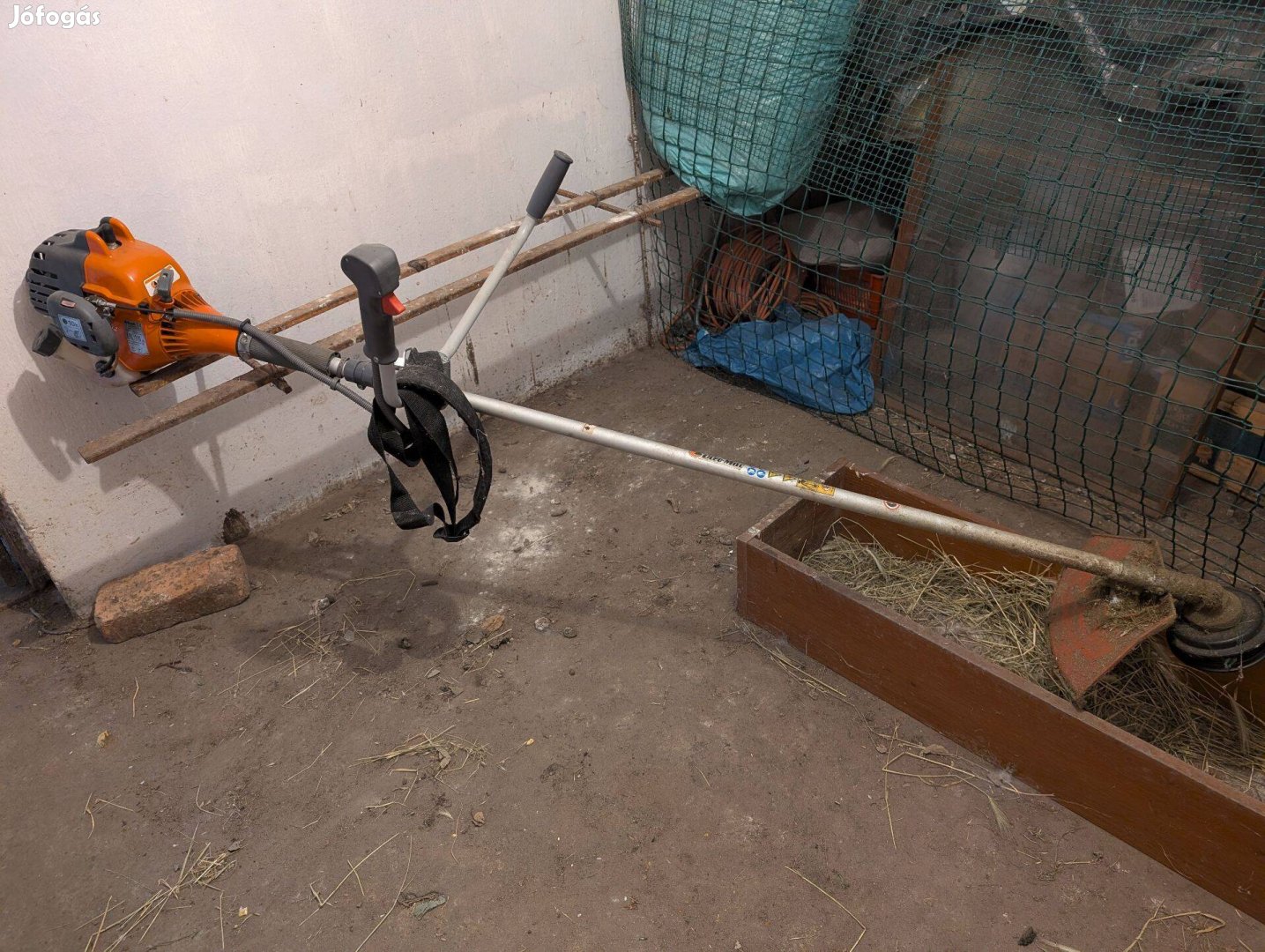 Új állapotú olasz fűkasza eladó