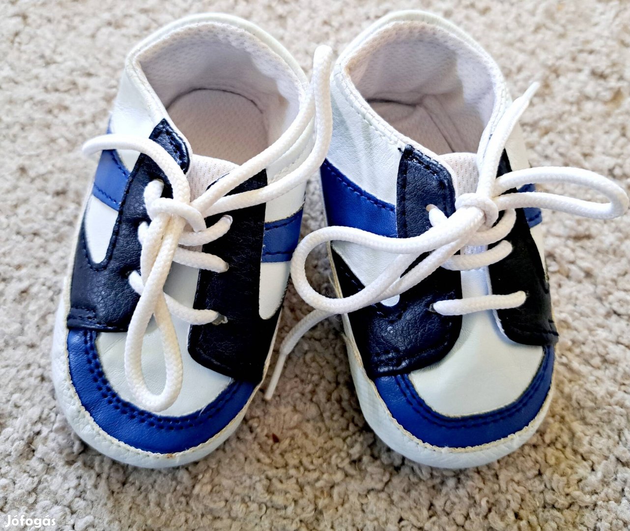 Új baba tornacipő