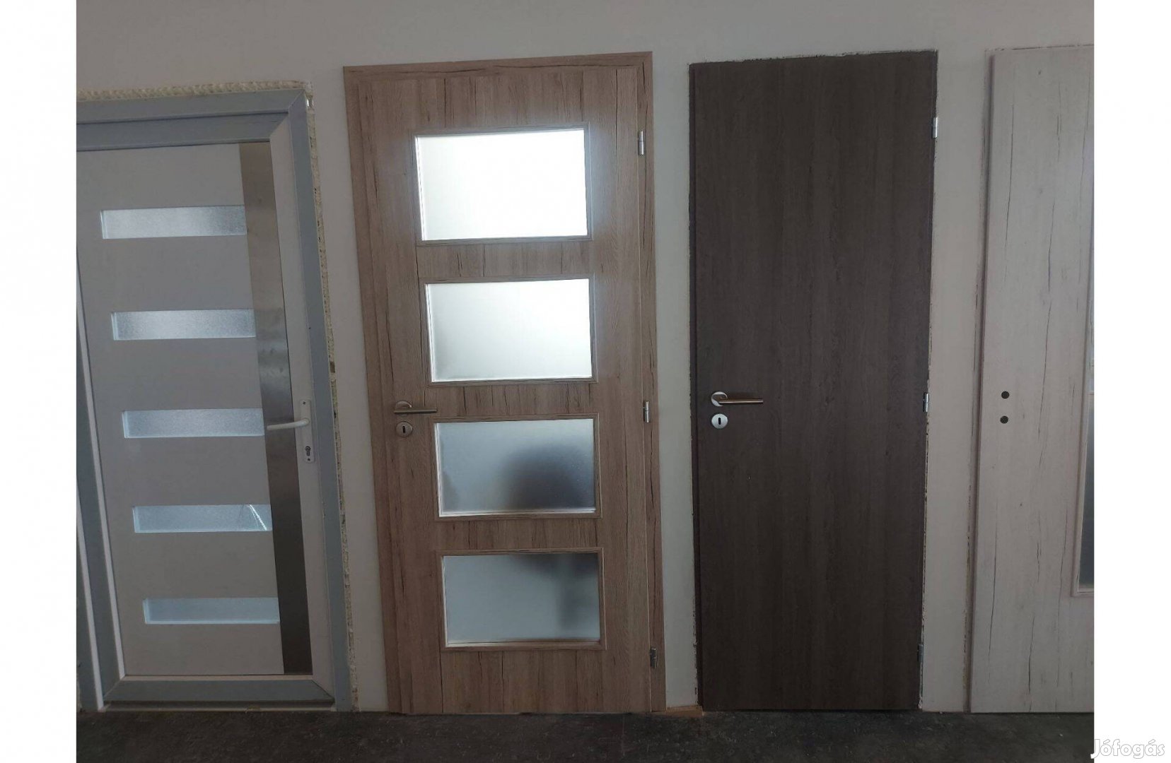 Új beltéri ajtó többféle színben 75-90-100x210 cm Ingyen