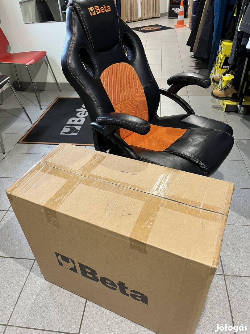 Új bontatlan Beta forgószék
