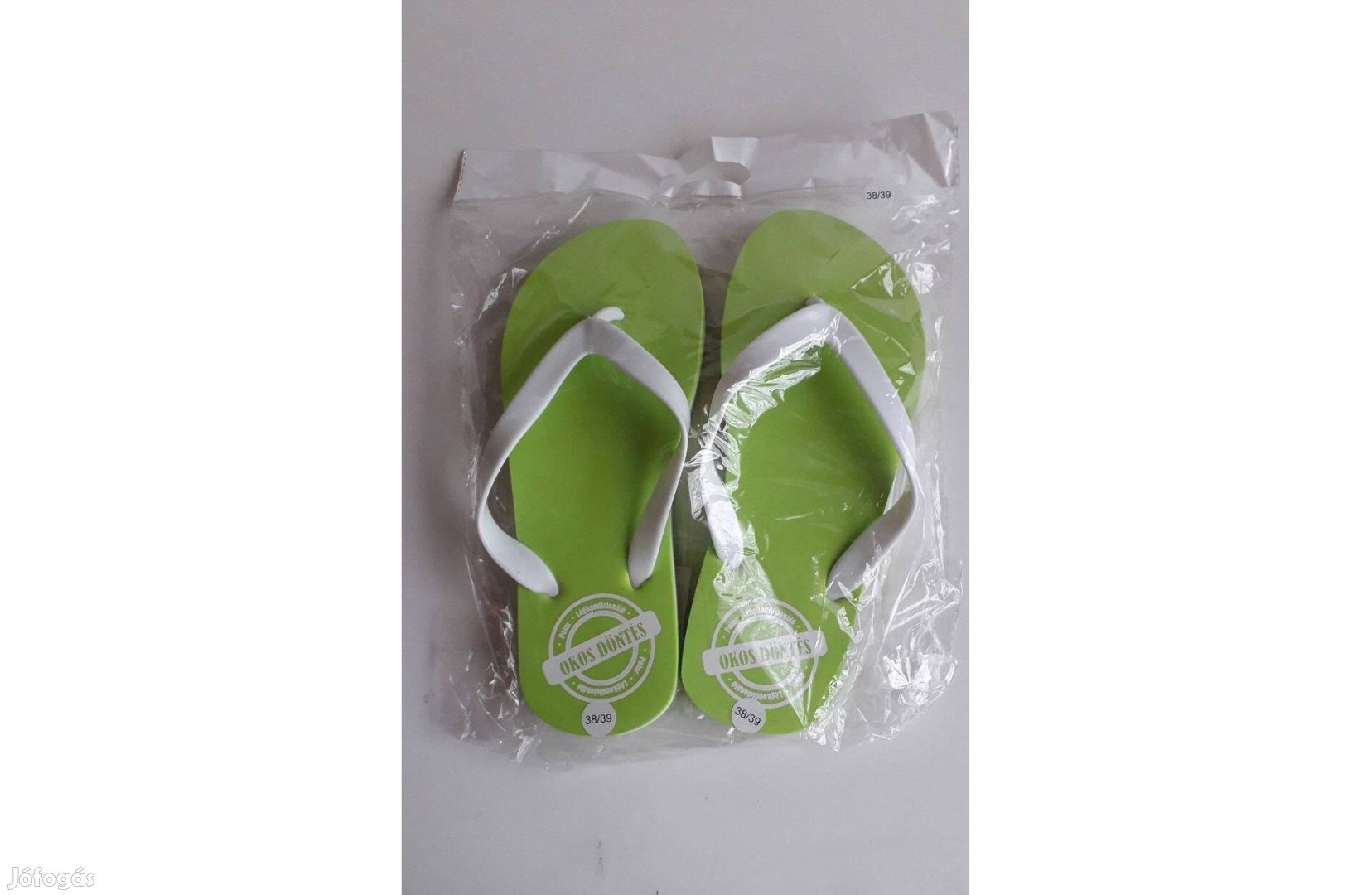 Új bontatlan zöld-fehér színű flip-flop papucs 38-as