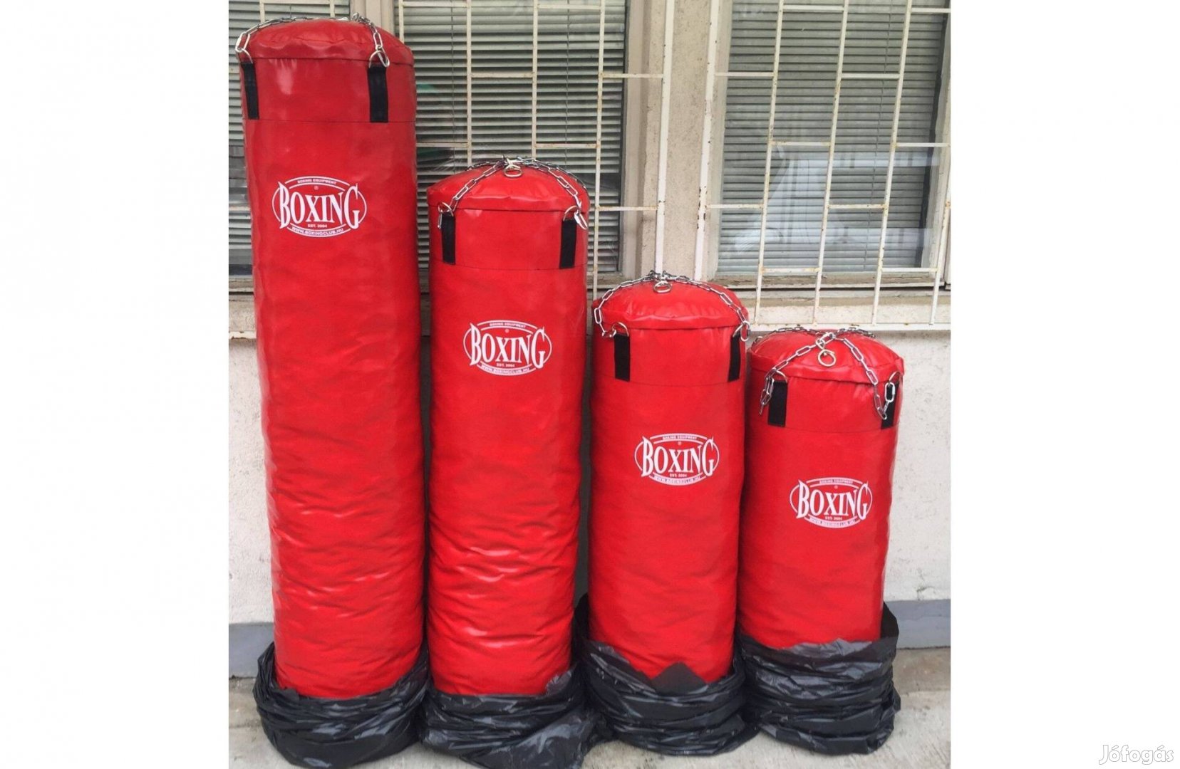 Új boxzsák 80 x 40 cm , ajándék kesztyűvel és lánccal