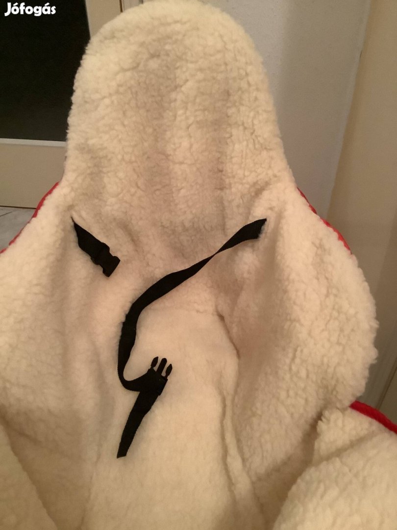 Új bundazsák gyapjú béléssel szánkóra