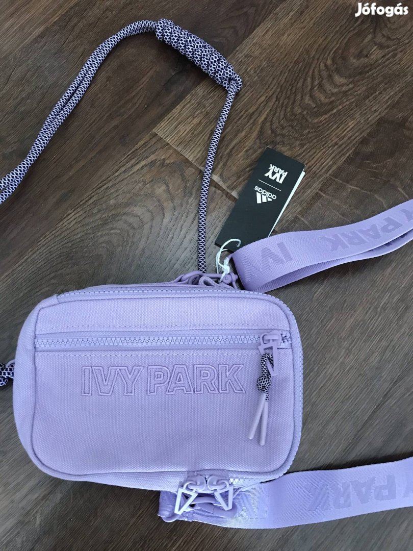 Új cimkés Adidas Ivy Park oldaltáska