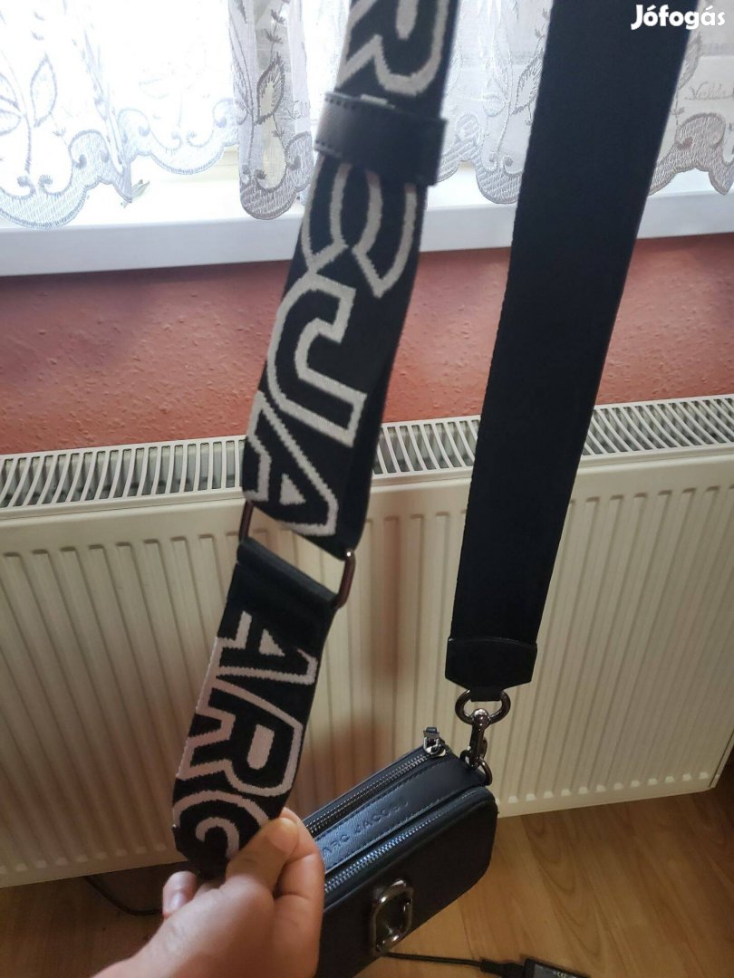 Új címkés Crosby márkás táskák érdemes megnézni