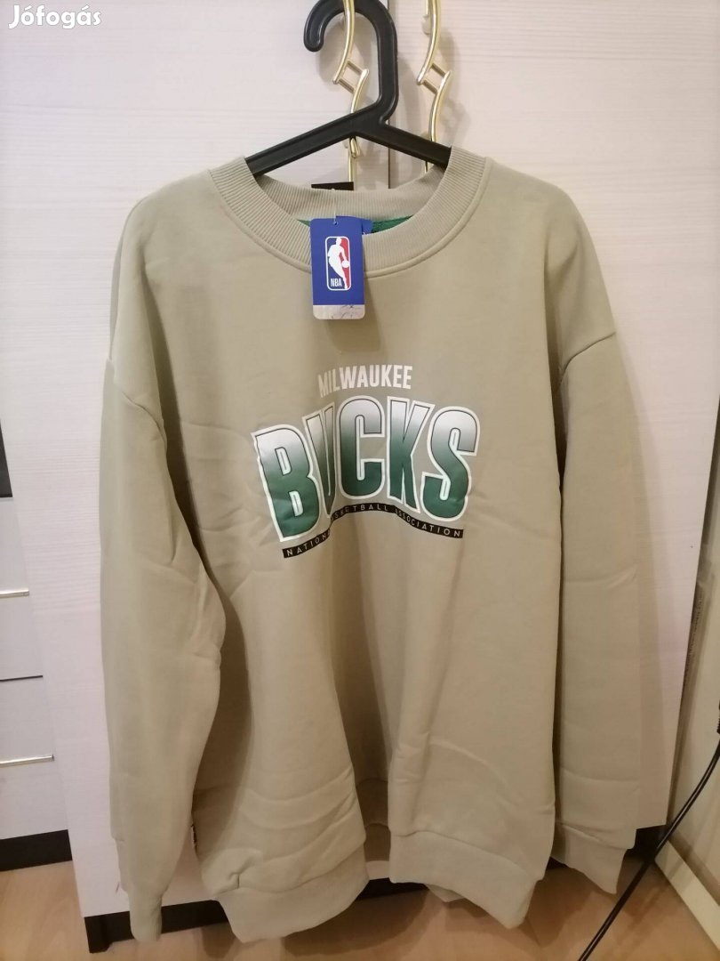 Új,címkés NBA Milwaukee Bucks pulóver