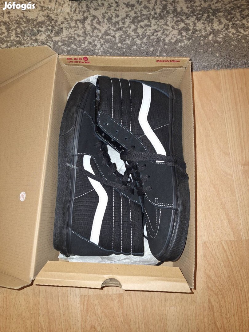 Új címkés Vans UA SK8 HI , 47-es 