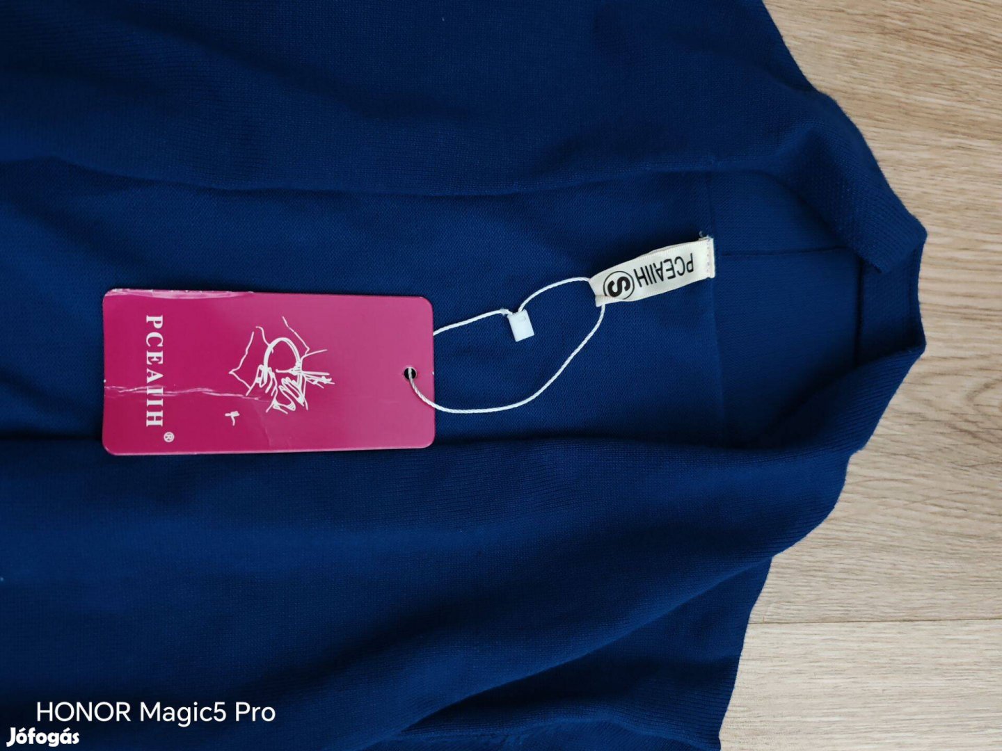 Uj címkés női kardigán