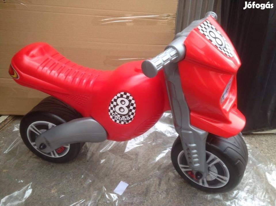 Új cross 8 motor 