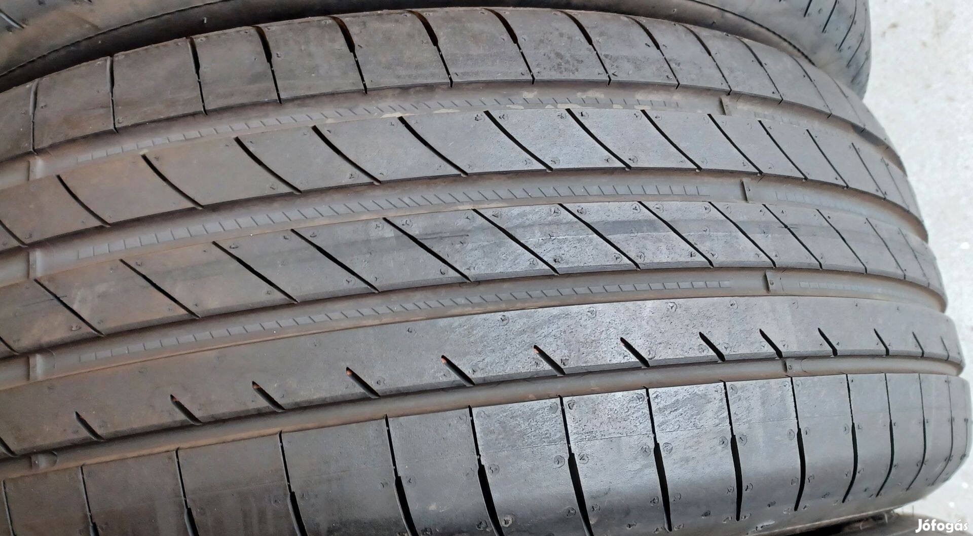 Újdemó GoodYear Eagle 22560 R17 nyári gumik 4db