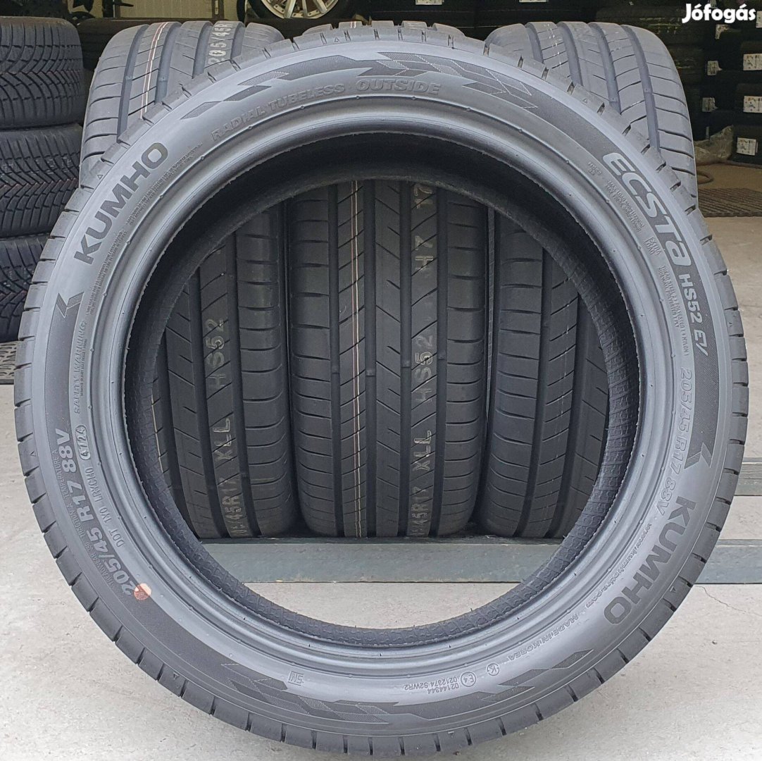 Új/demó Kumho Ecsta HS52 EV 205/45 R17 nyári gumi 4db 2024. /G368
