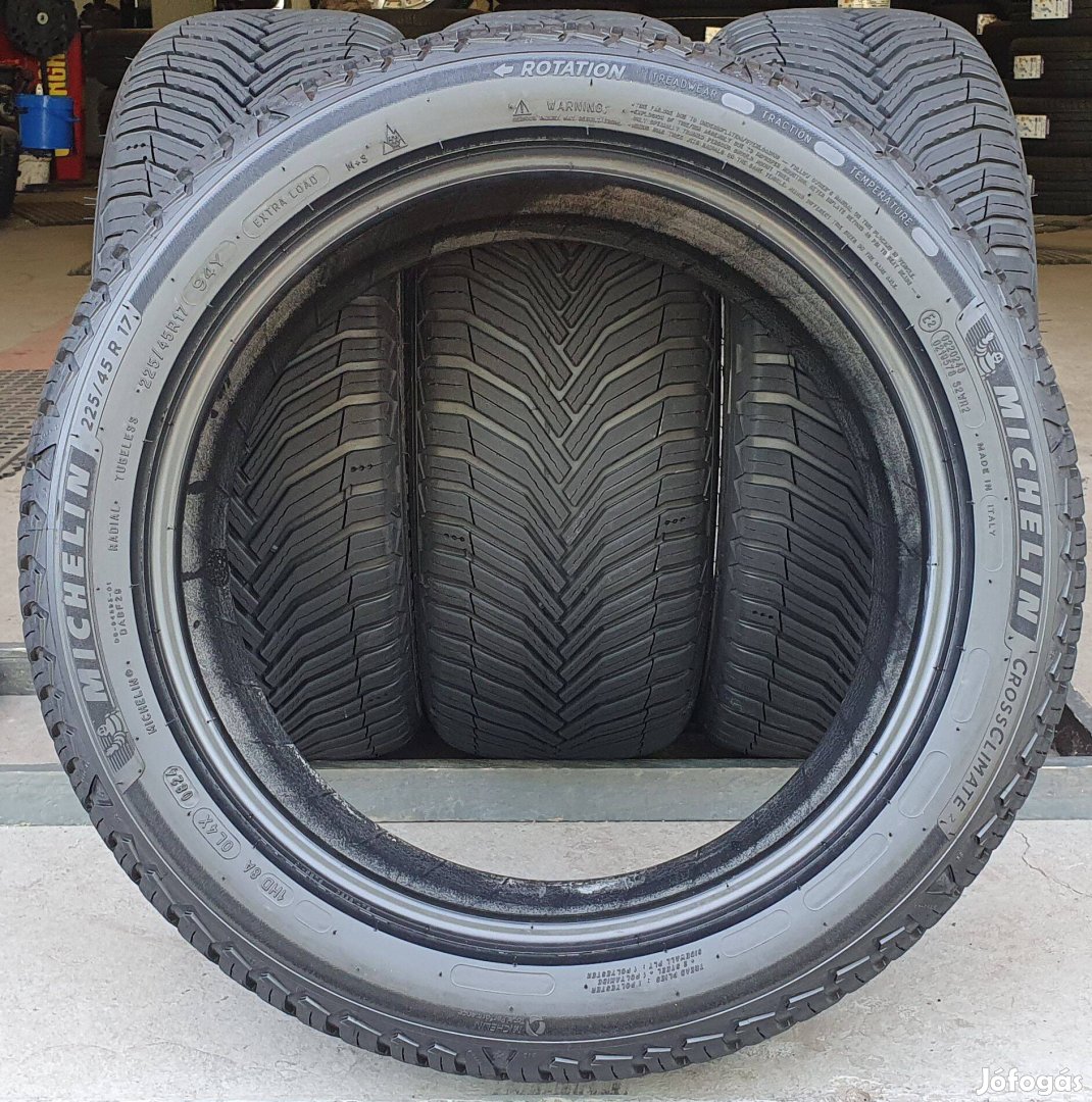 Új/demó Michelin Crossclimate 225/45 R17 négyévszakos gumi 4db 2024
