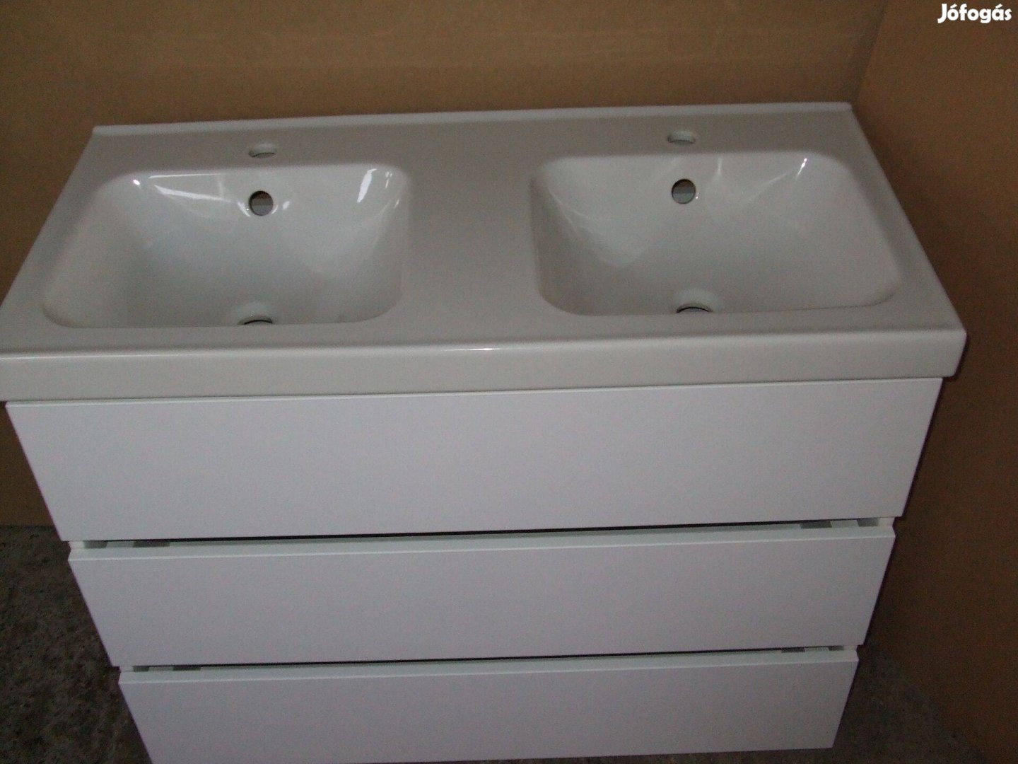 Új dupla mosdószekrény 102 cm széles magasfényű fehér
