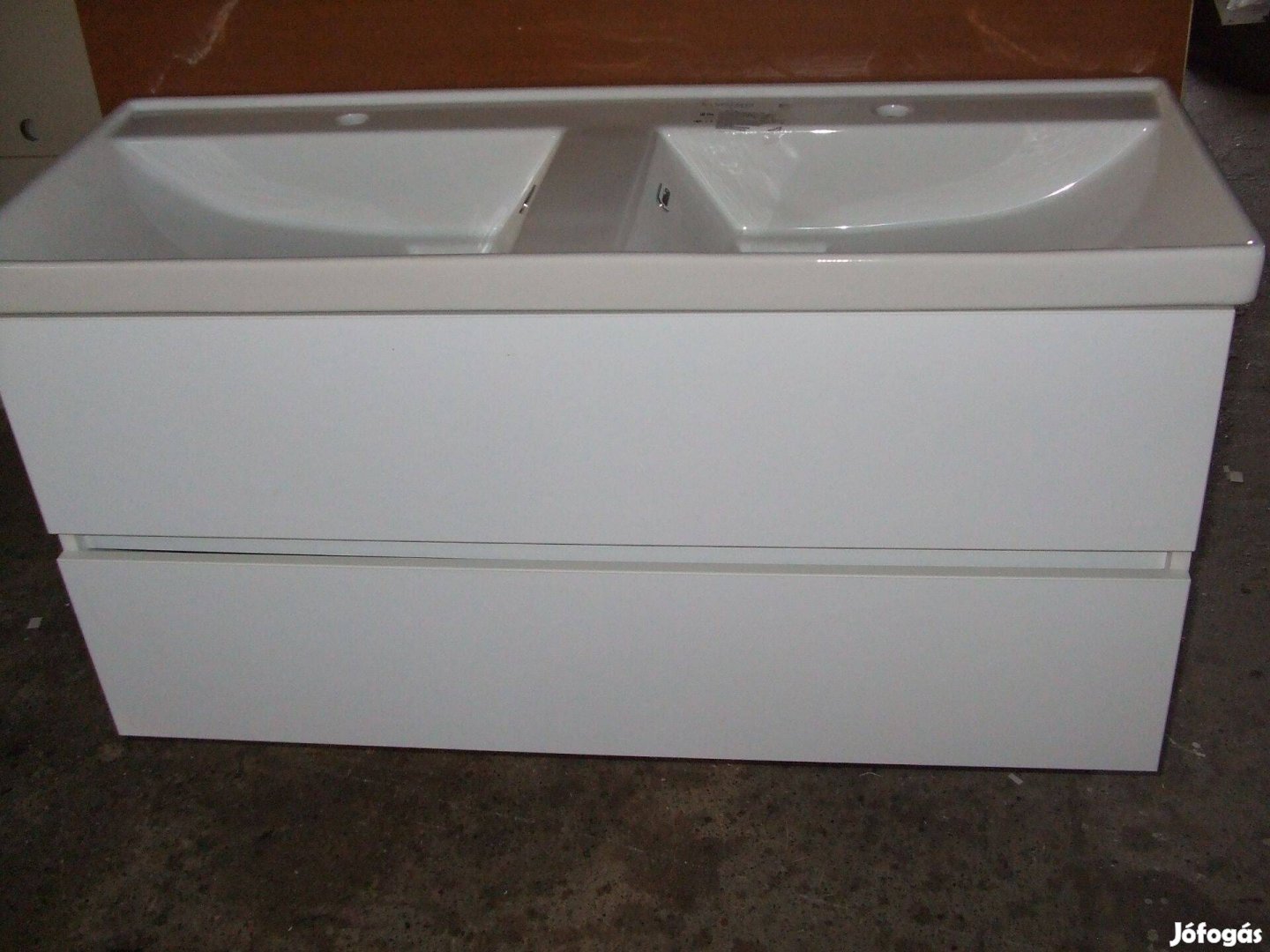 Új dupla mosdószekrény 2F magasfényű fehér 120 cm függesztett bútor