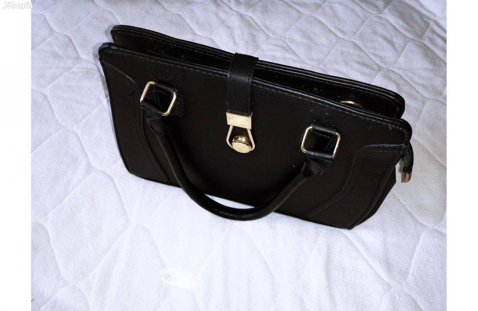 Új elegáns merev falú fekete női táska