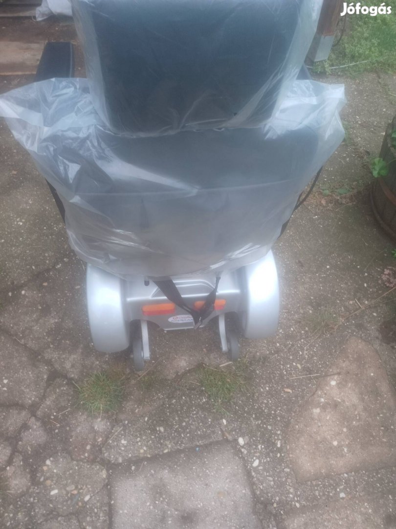 Új elektromos tolószék