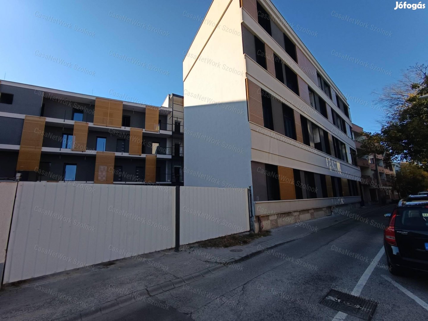 Új építésű, belvárosi, liftes lakás eladó