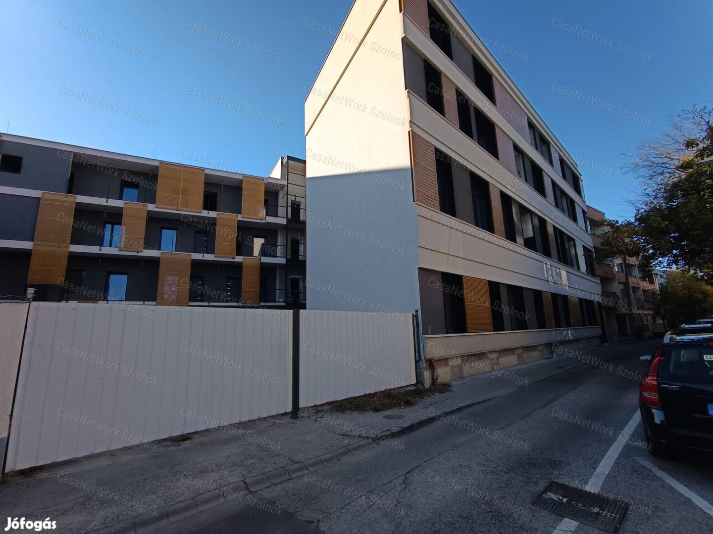 Új építésű, belvárosi, liftes lakás eladó