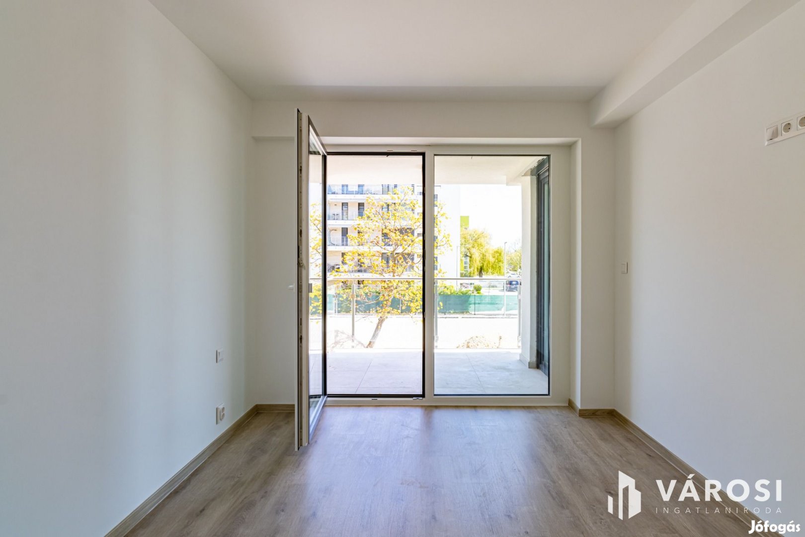 Új építésű, kisebb, megfizethetőbb, Siófok, Ezüstparton