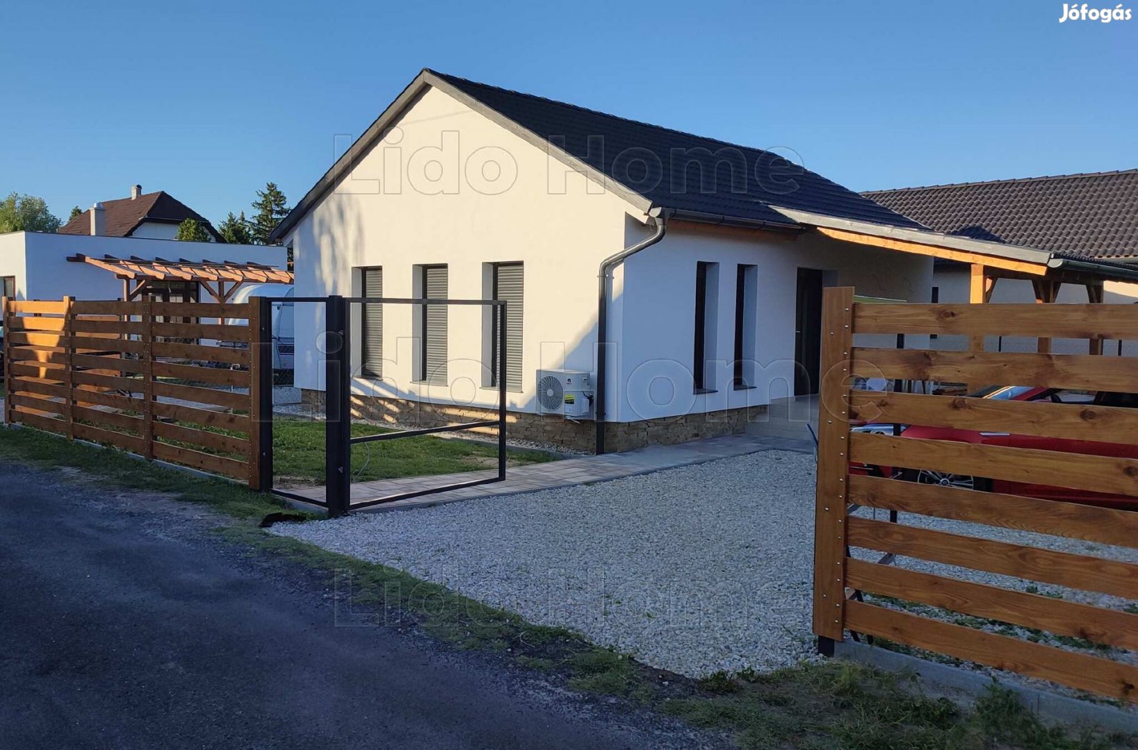 Új építésű, kiváló minőségű családi ház Balatonkeresztúr kedvelt