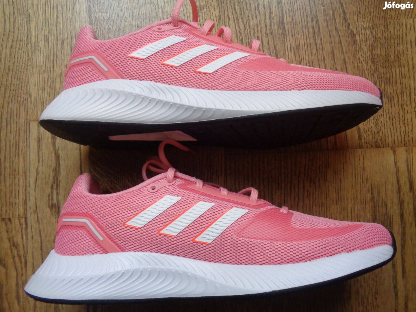 Új eredeti Adidas 37 1/3-os 37-es 37 női futócipő utcai cipő többféle