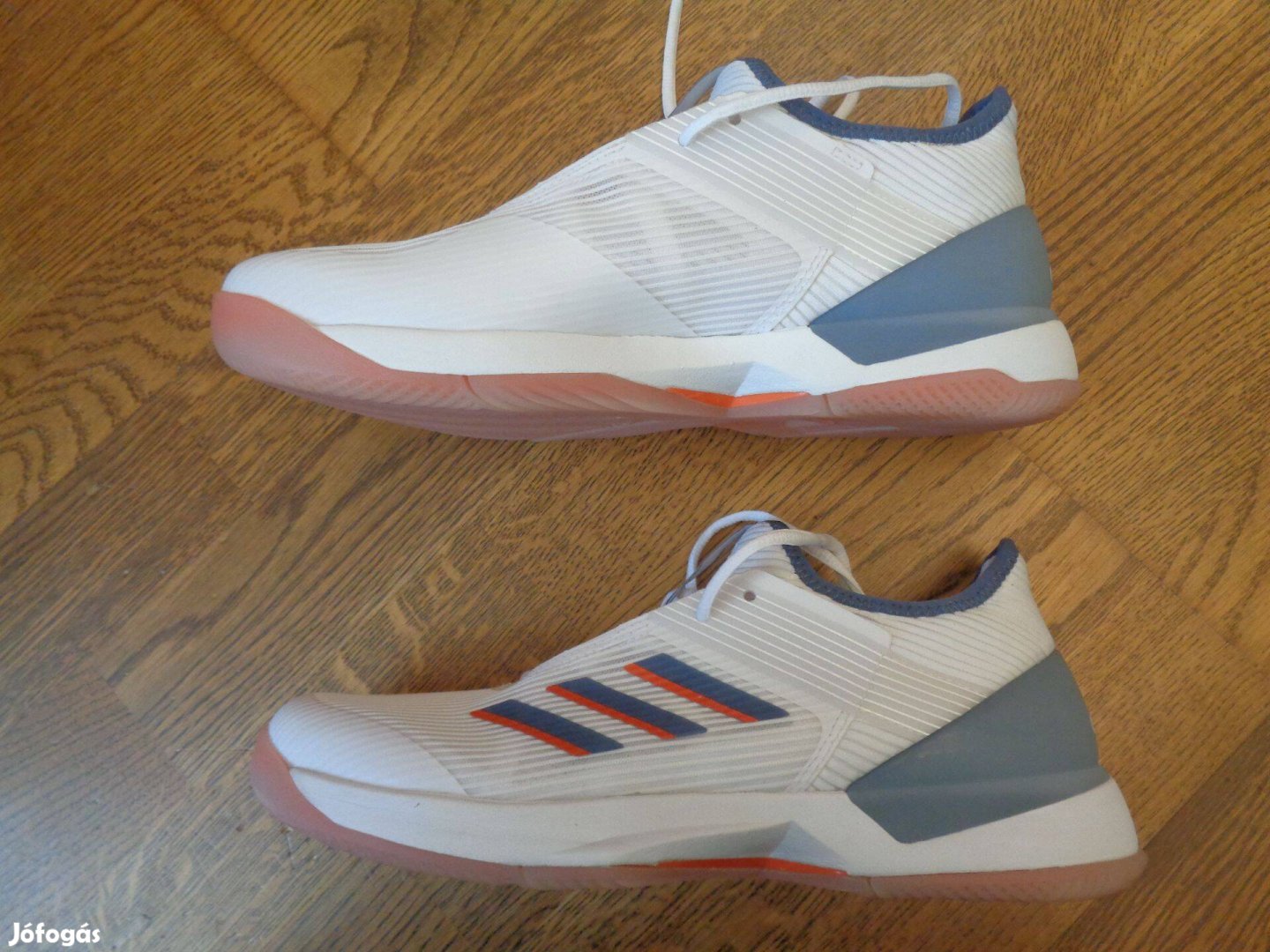 Új eredeti Adidas 41 1/3-os 41-es 41 női profi teniszcipő utcai cipő