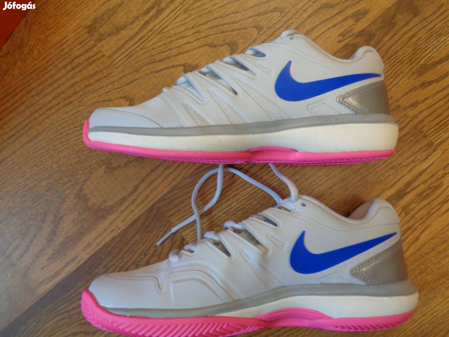 Új eredeti Nike 39-es 39 női profi teniszcipő sportcipő cipő többféle