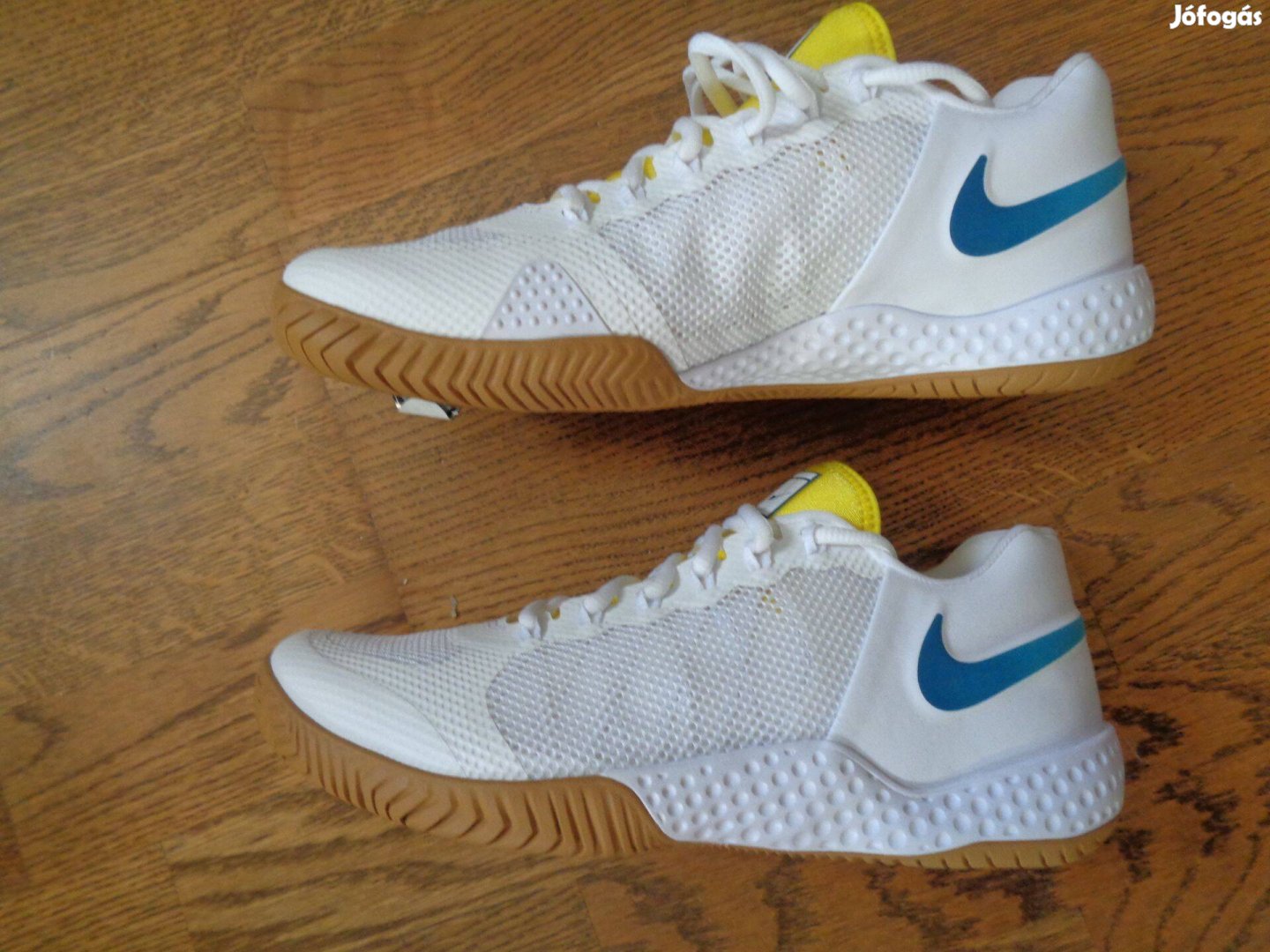 Új eredeti Nike 40-es 40 női profi teniszcipő sportcipő cipő 3 modell