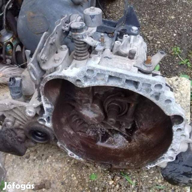 Új és Bontott alkatrészek eladók