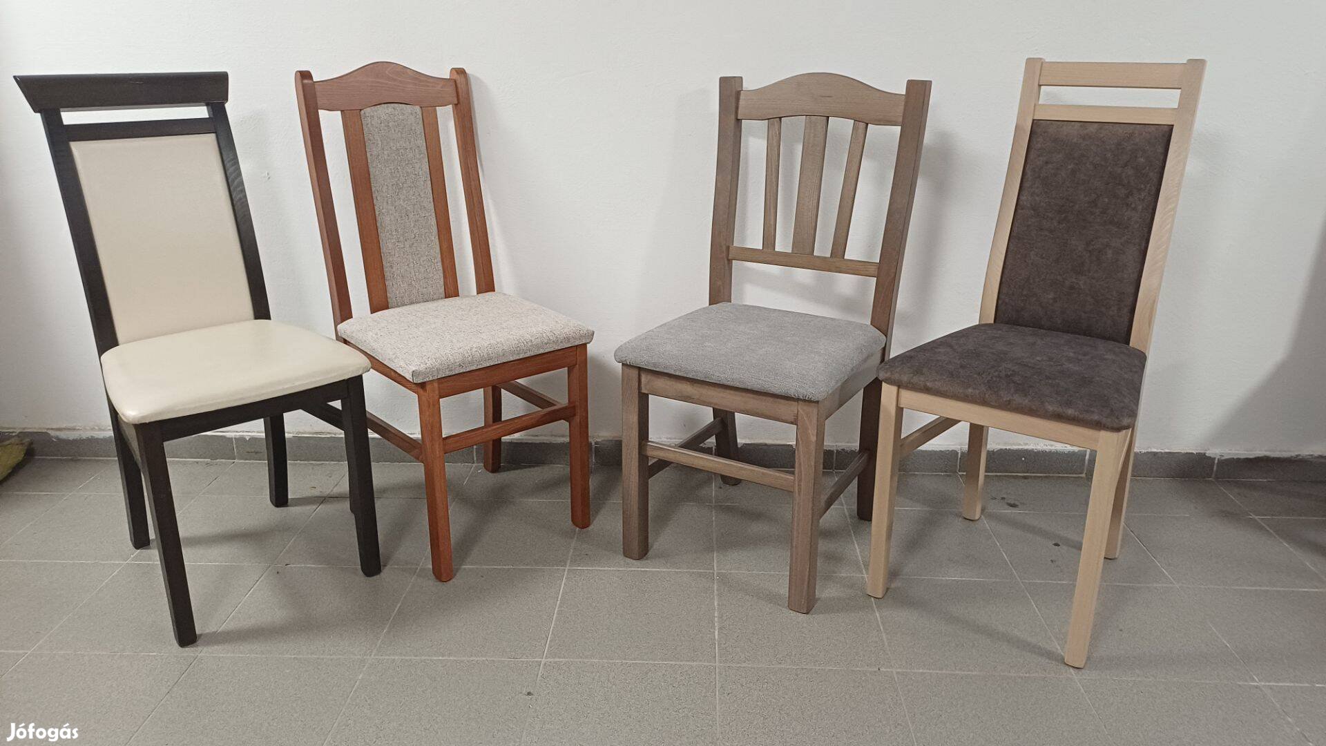 Új fa szék eladó több színben