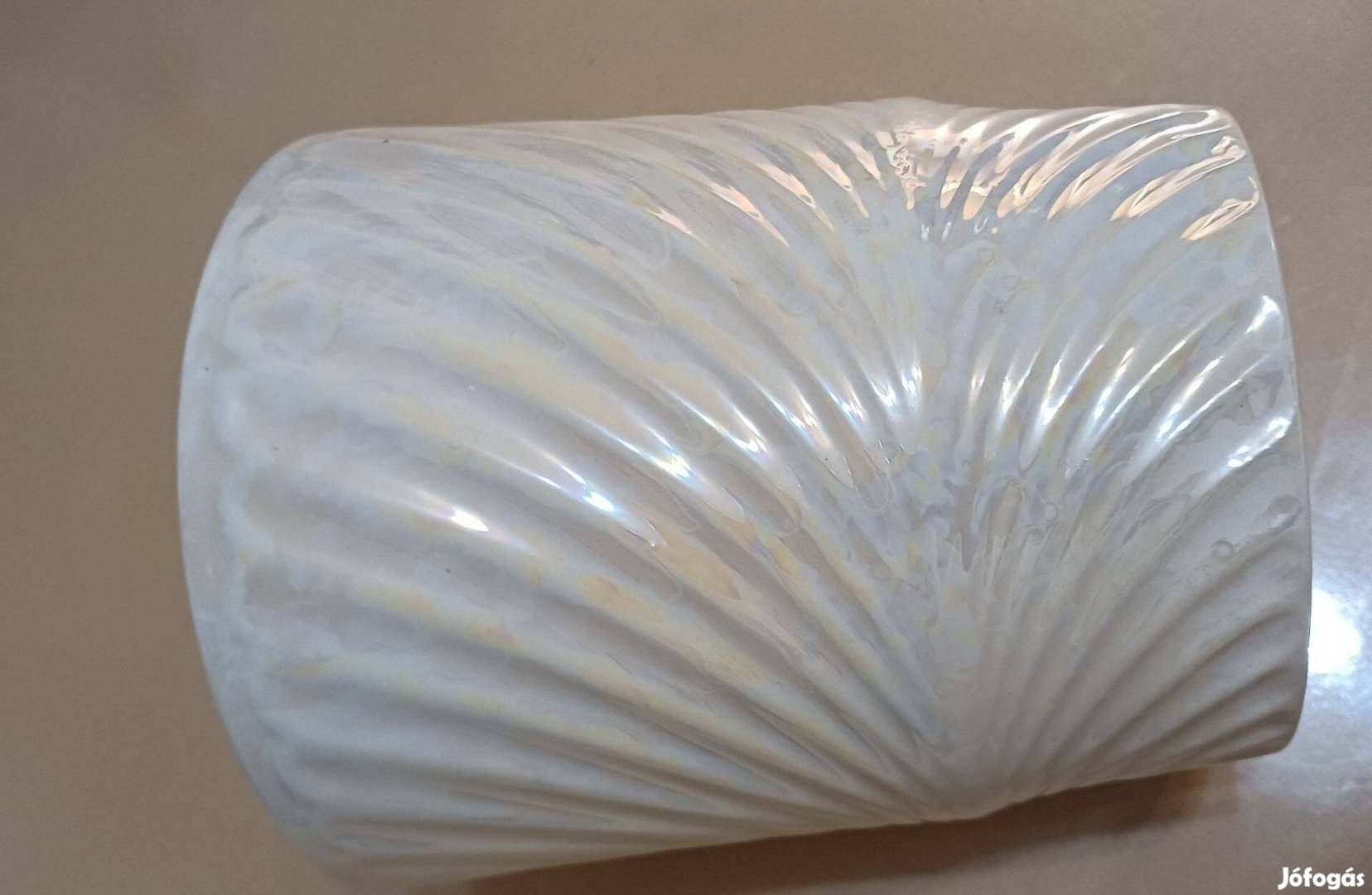 Új fehér, gyöngyházfényű kerámia orchidea kaspó