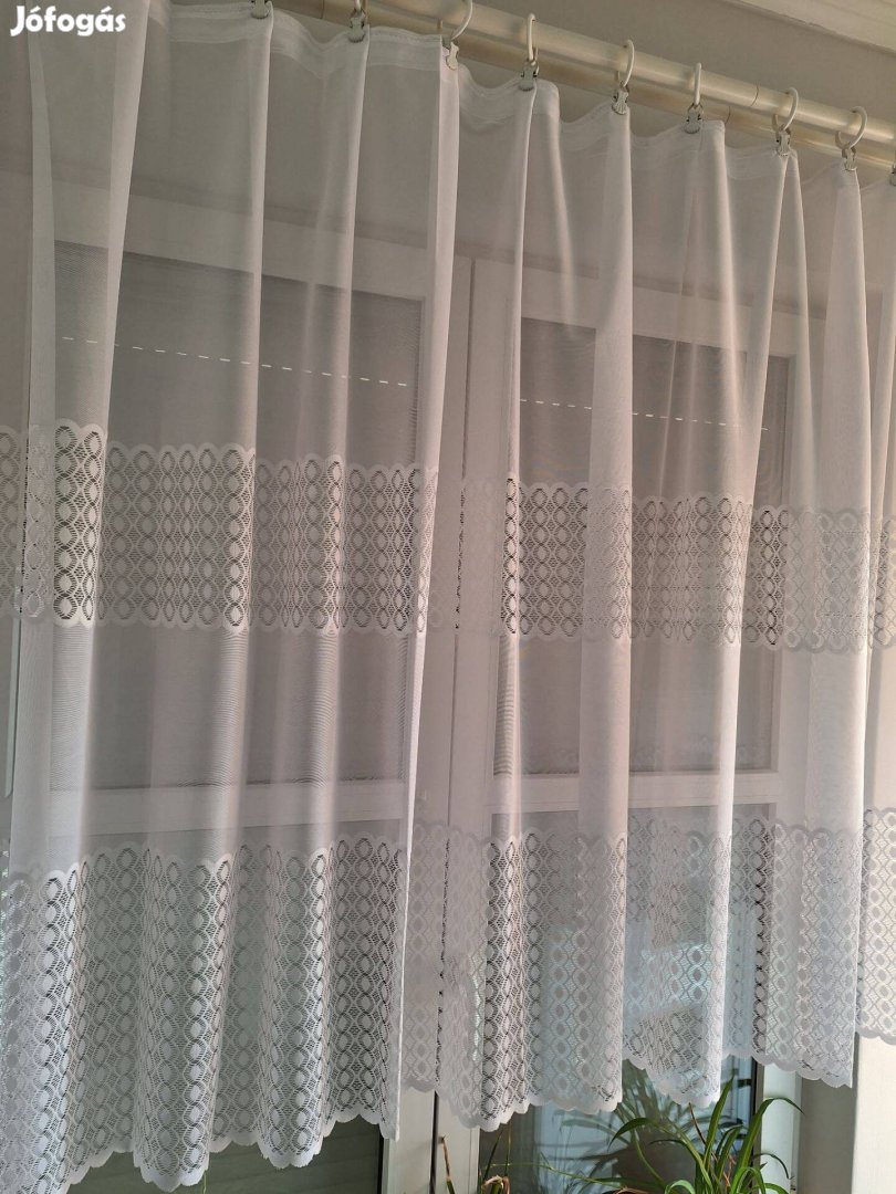 Új fehér kész függöny 4m x 136 cm